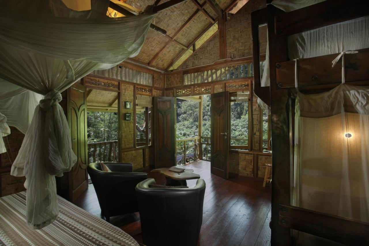 Kupu Kupu Garden Guest House & Cafe Bukit Lawang Zewnętrze zdjęcie